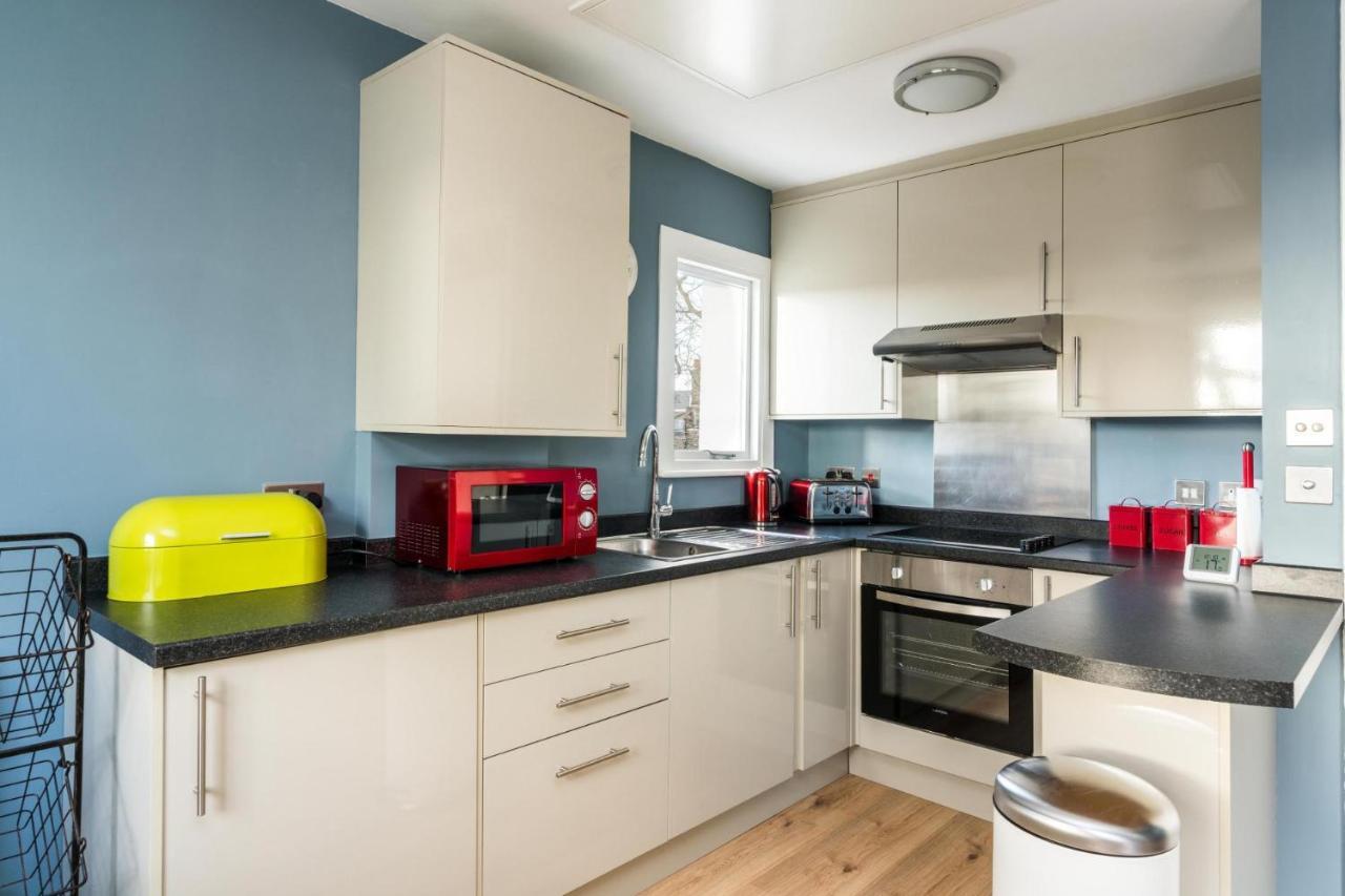 Superb 1Bd Flat In The Heart Of Camden Town Daire Londra Dış mekan fotoğraf